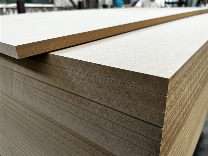 Hoogle MDF 1830X3660X18MM